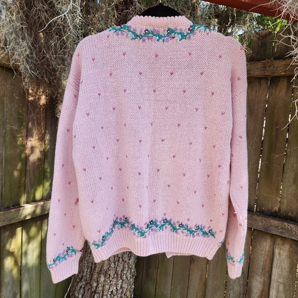Vintage Embroidered by Hand sweetheart sweater - Picture 7 of 10